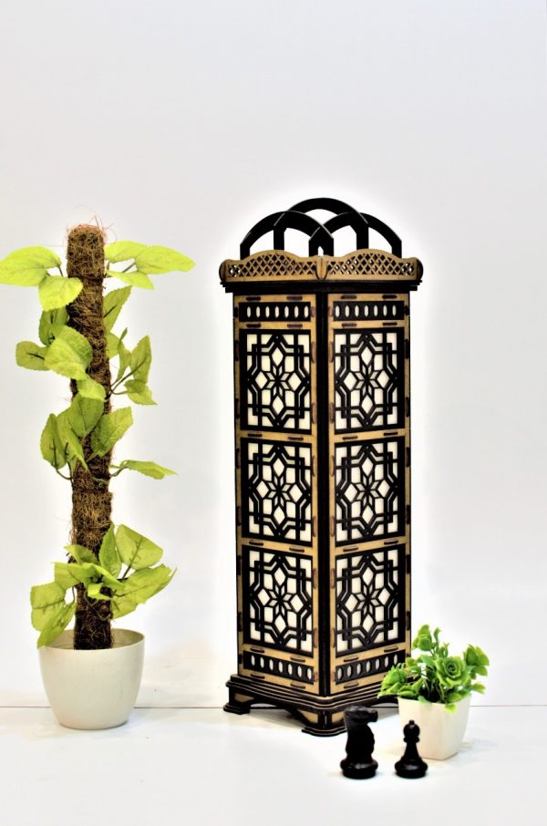 Handcrafted Wooden & Metal Antique Lamp – Elegant Artistry