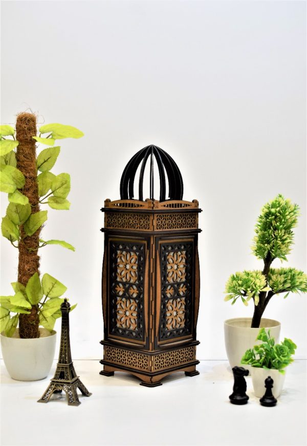 Oriental Heritage Wooden Lamp – A Touch of Timeless Art